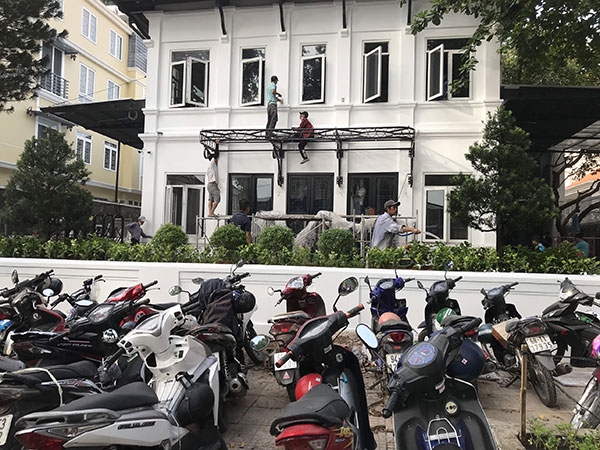 Trồng cây cho quán cafe ở 34 Trần Quốc Thảo